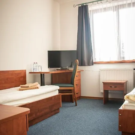Ach To Tu Hotel 2*
