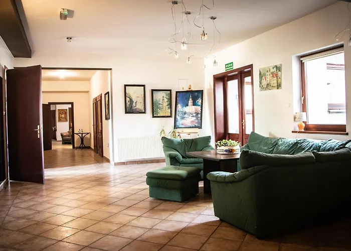 Ach To Tu Отель 2*