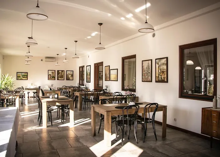 Ach To Tu فندق 2*