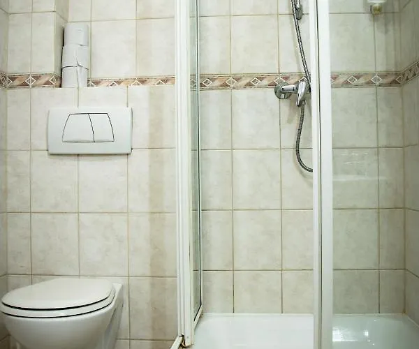 Отель Ach To Tu 2*